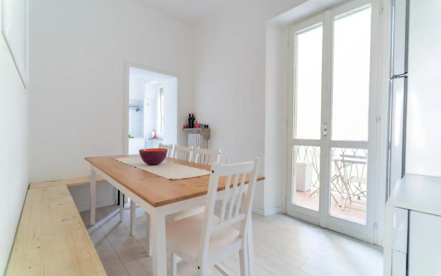 Spacious Apartment - 4 Bedrooms and 3 Bathrooms