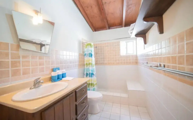 3BR 2BA Colonial Penthouse in Sosua Strip!