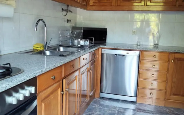 Sweet 3 Bedrooms Terrace Home Close Esposende