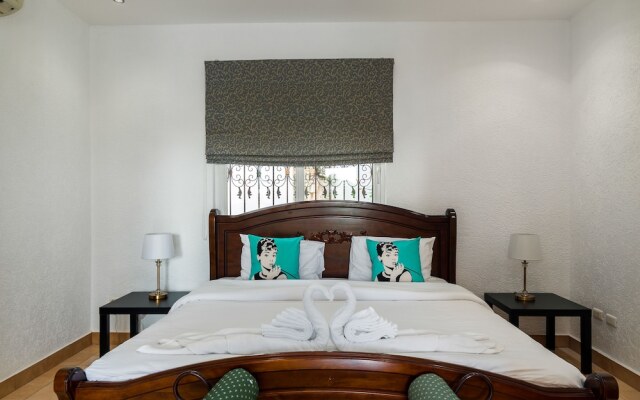 Stunning Luxury Golf and Pool Villas