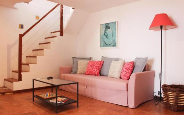 Casas Anton & Maria