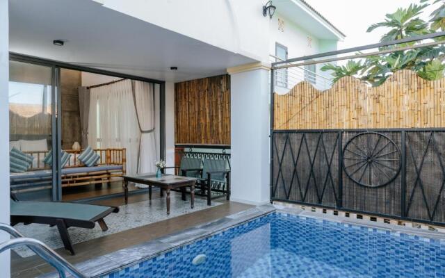 Hidden Beach Bungalow Sea View
