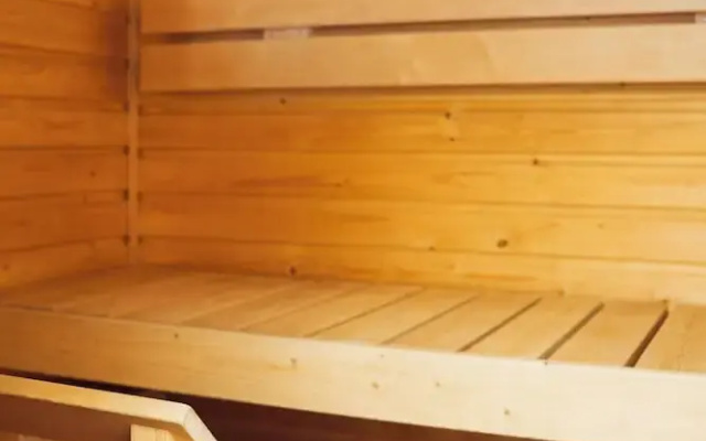 Cozy 2 Room Apartment With a Private Sauna!