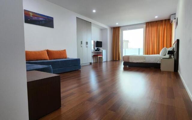 3B Suites