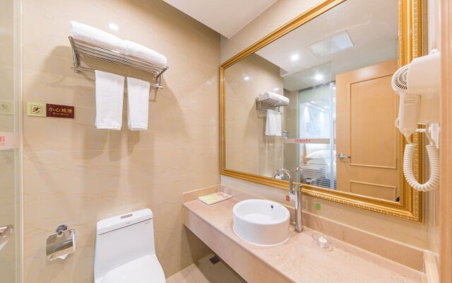 Royale international hotel