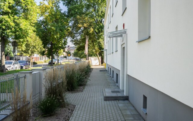 Rycerska Apartment Parking by Renters