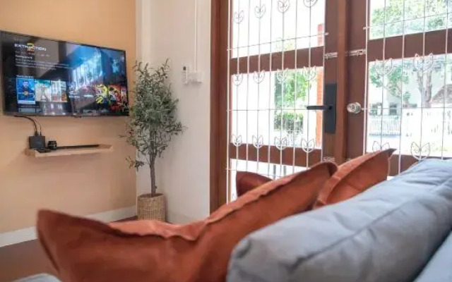Ray's Home,3Br with Front Yard,Walkable to Nimman