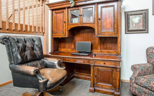 Holiday Inn Express & Suites Hayward by IHG