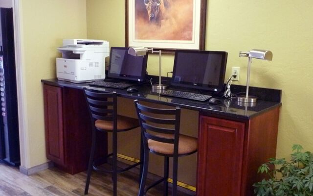 Best Western North Edge Inn