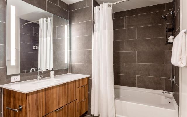 Austin | Heartwarming 2BD/2BA 2nd Street District Apartment