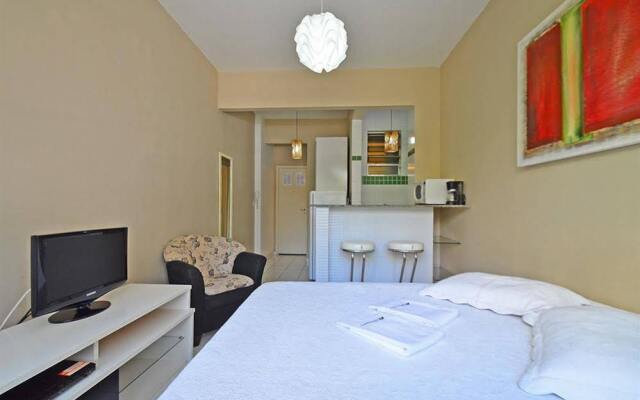 Charming Studio Apartment C036