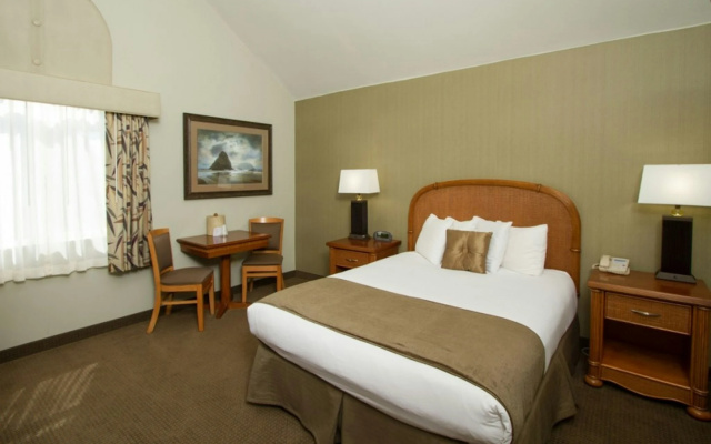 Surf & Sand Lodge