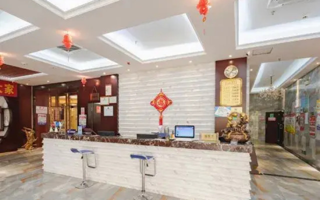 Jingxi Saint Paul Hotel (Longtan Wetland Park Branch)