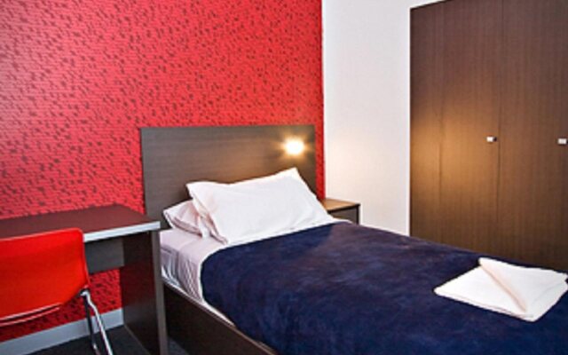 Space Hotel - Hostel