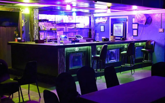 Rodeway Inn & Suites