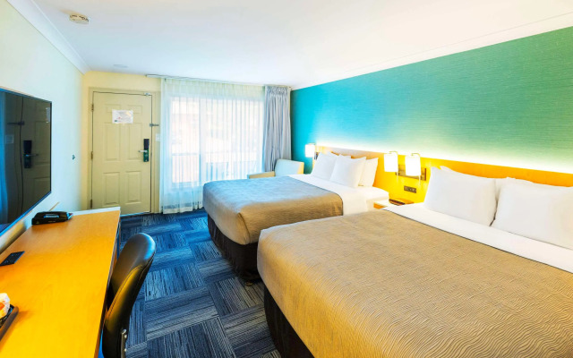 Quality Inn & Suites Garden of the Gulf