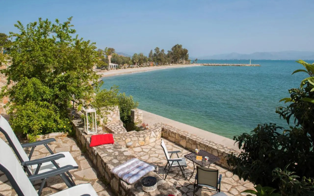 Seafront apartment in Kiveri, near Nafplion.