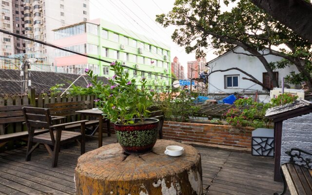 Shanghai Old West Gate Hostel