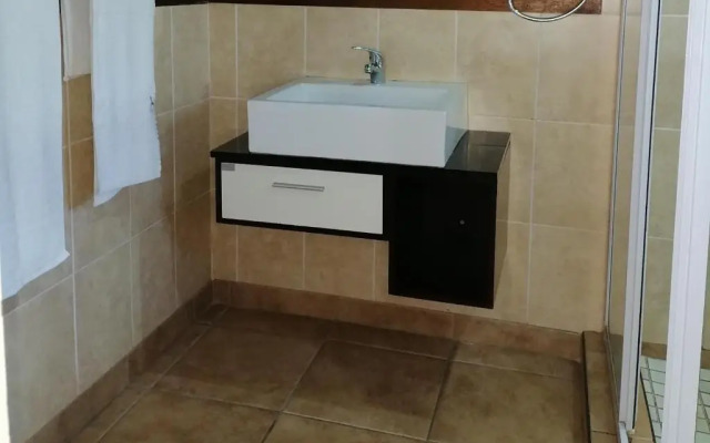 29 on St James Colonial Guest Lodge