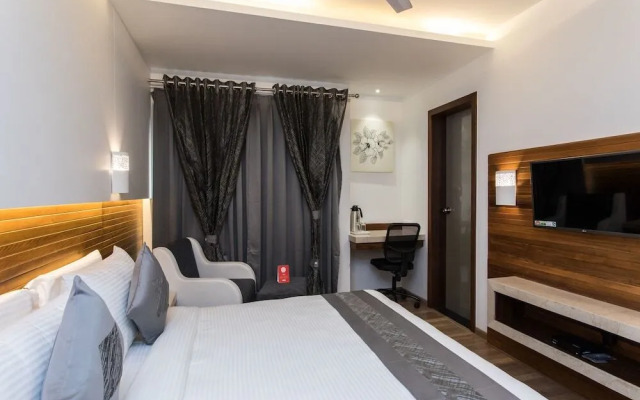 Hotel Solitaire by OYO Rooms