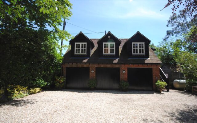 Oldbury Cottage, Easthampnett 358958
