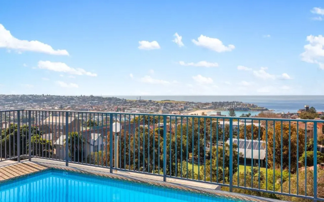 Bondi Studio Apartment With Pool & Rooftop Views
