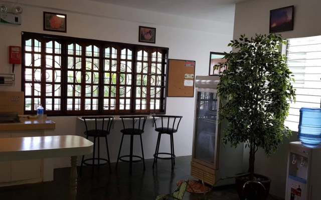 Citadel Alona Inn