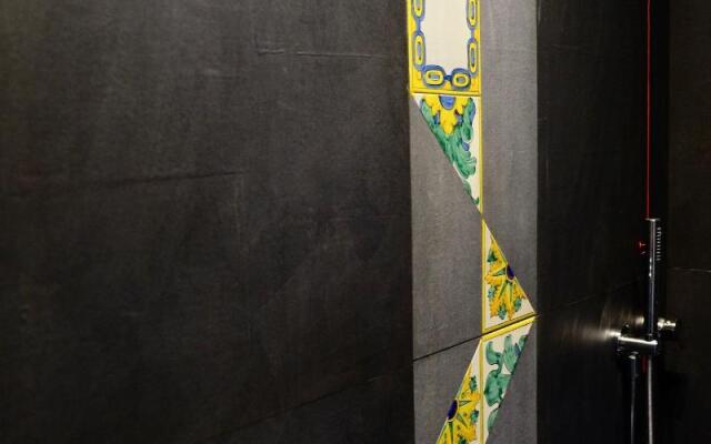The Boutique Napoli Suite