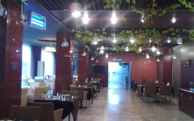 Top Star Hotel