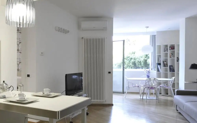 GetTheKey Hills Garden Apartment