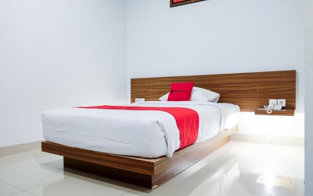 Paramita Hotel by RedDoorz