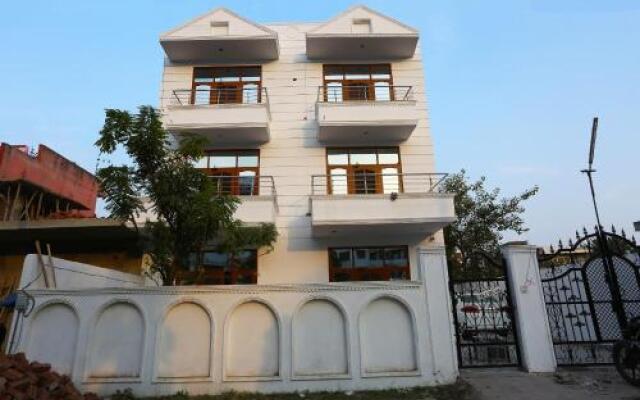 OYO 24496 Lotus Residency