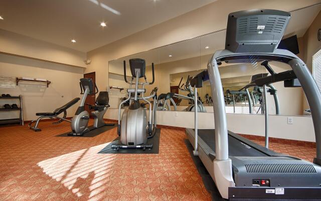 Best Western Lockhart Hotel & Suites