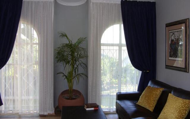 Little Umhlanga. Sunflower suite.