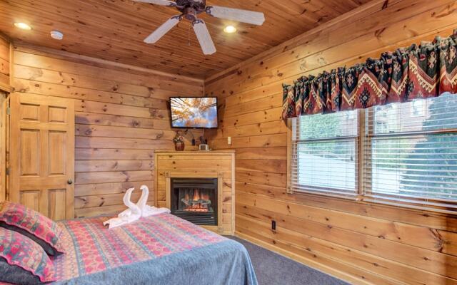 Gatlinburg Majesty by Jackson Mountain Homes