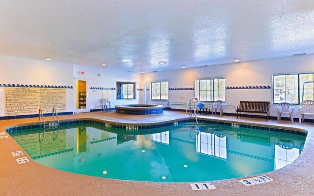 Country Inn & Suites by Radisson, Savannah Gateway, GA