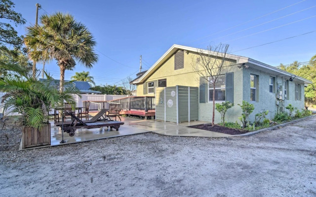 Vibrant Dunedin Getaway w/ Furnished Patio!