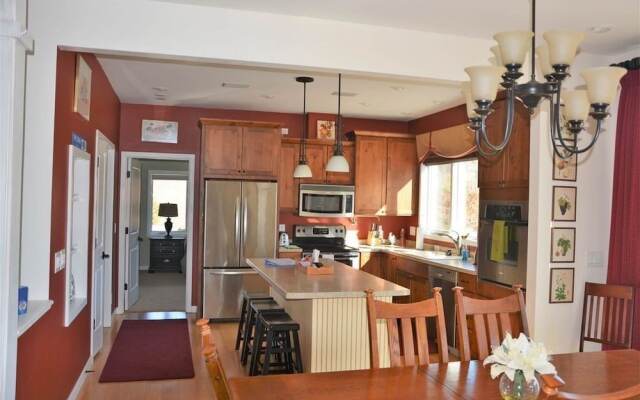 Sugar Creek Vacation Rental