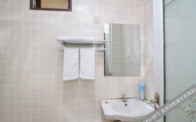 Wanzhen City Plaza Apartment Hotel