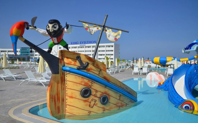 King Evelthon Beach Hotel & Resort