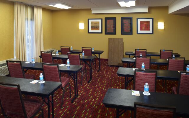 Courtyard by Marriott Chicago Oakbrook Terrace