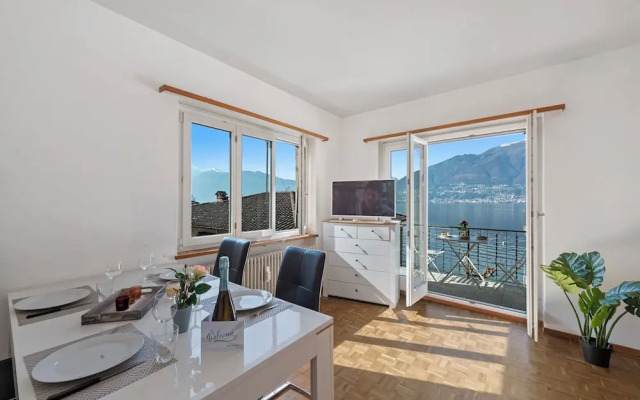 Garden on the Lake 1