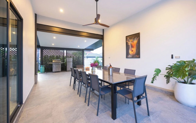 Villa Waree minutes to City and Beach