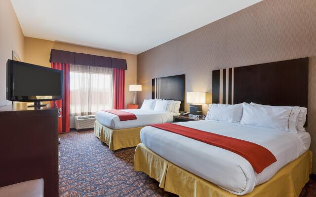 Holiday Inn Express & Suites Alpine Southeast by IHG