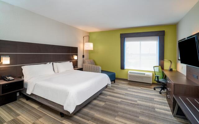 Holiday Inn Express Winona North