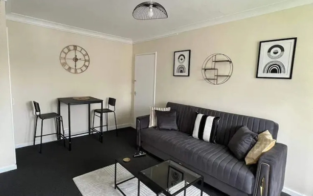 Walthamstow - Apartment - Sleeps 3 - Streetparking