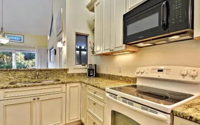 4585 Parkside Villa