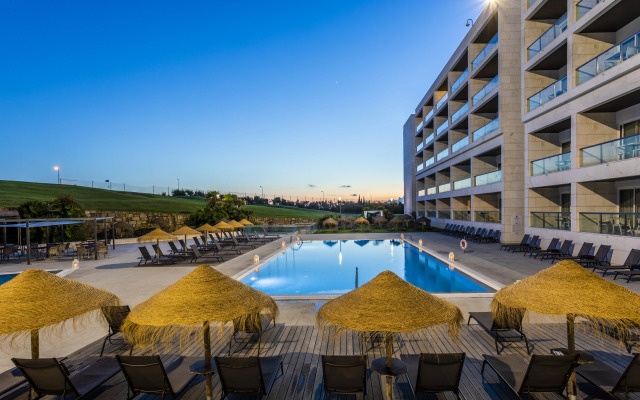 Crowne Plaza Caparica Lisbon by IHG