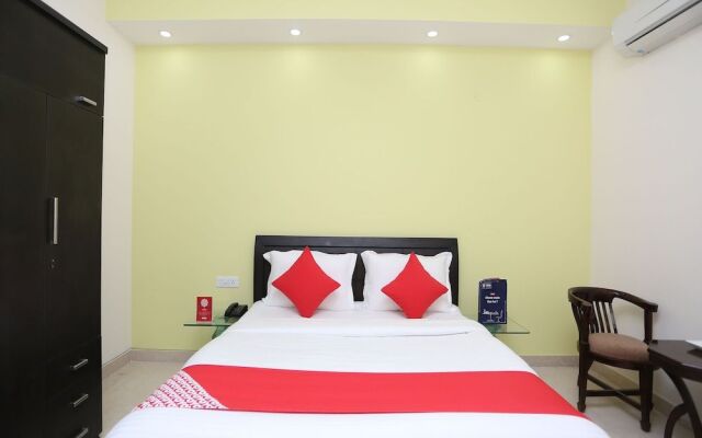 OYO 27674 Dhairya Residency