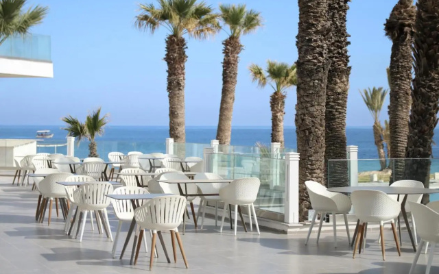 Blue Beach Golf and Spa